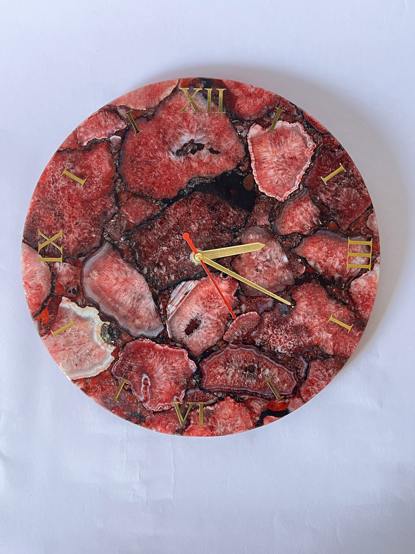 Red Agate Wall Clock: Handmade Gemstone Timepiece - Luxury Decor