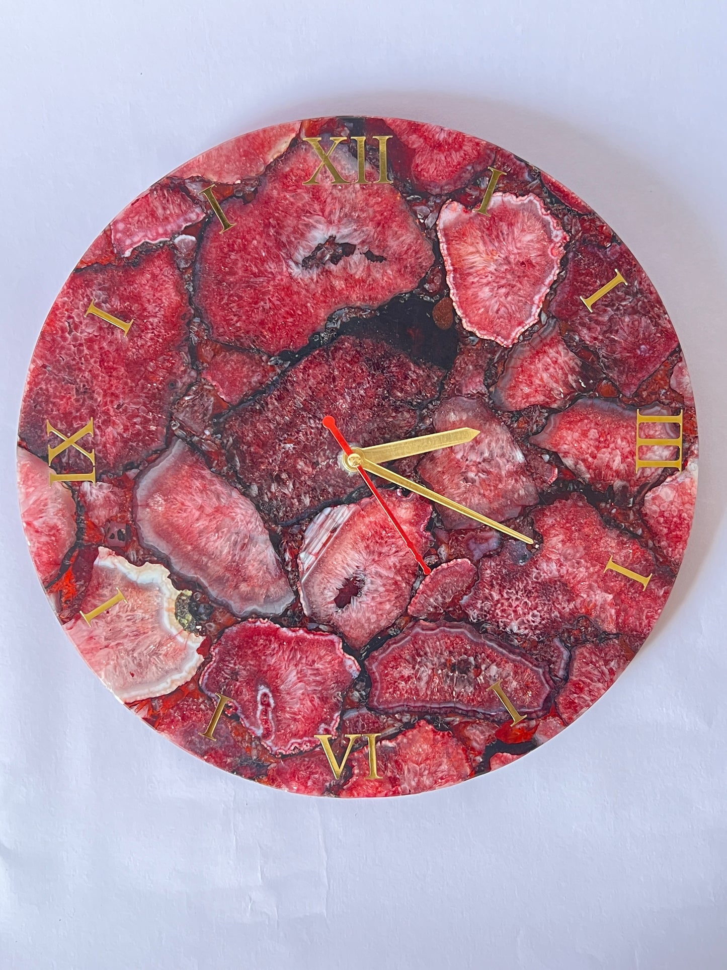 Red Agate Wall Clock: Handmade Gemstone Timepiece - Luxury Decor